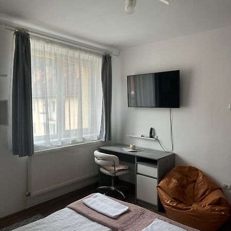 Apartament De Inchiriat Борсек Экстерьер фото