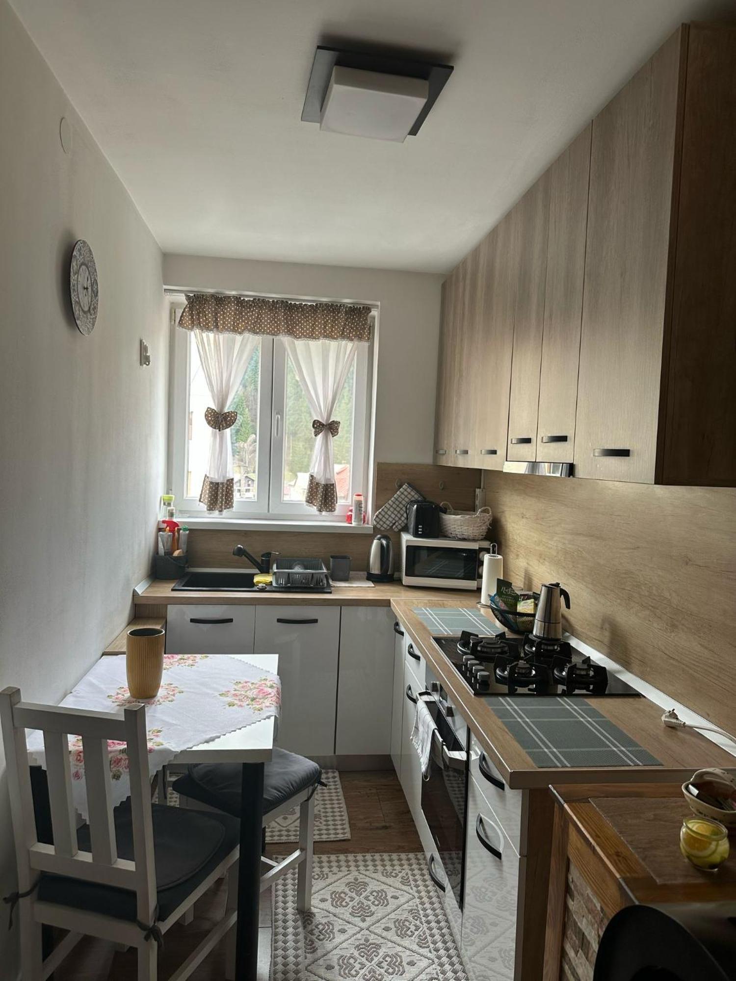 Apartament De Inchiriat Борсек Экстерьер фото