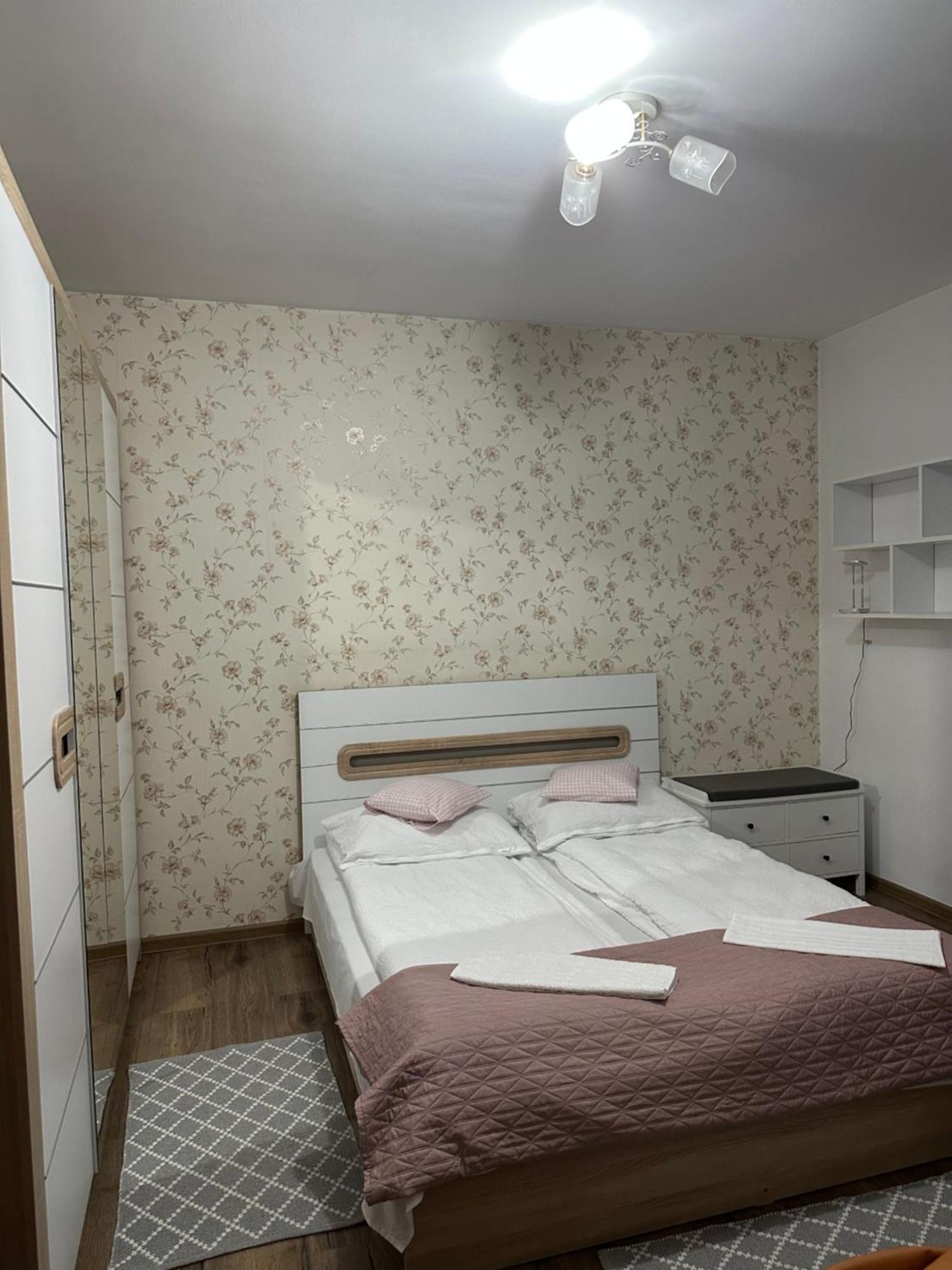Apartament De Inchiriat Борсек Экстерьер фото